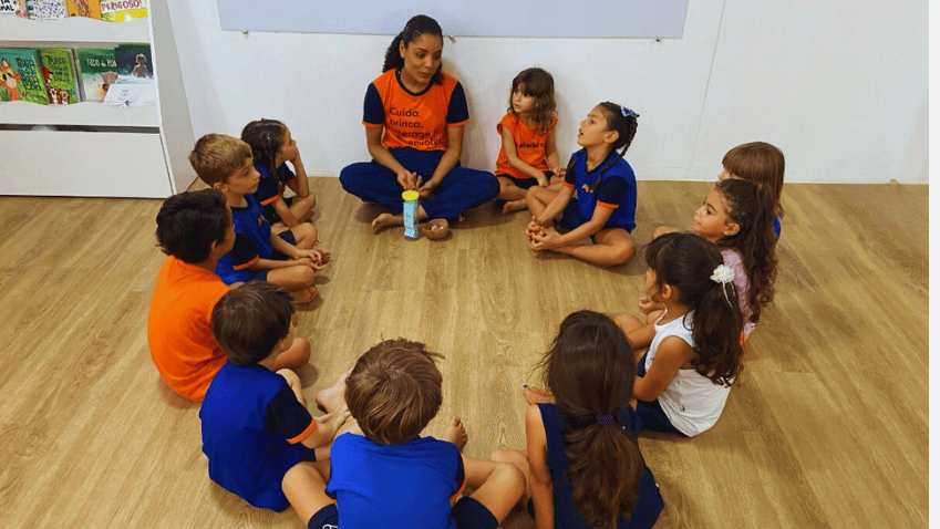 Quando Aprender é uma Aventura: A Letra J e a Descoberta da Jabuticabeira 1 alfabetização letra j jabuticabeira alphabetz